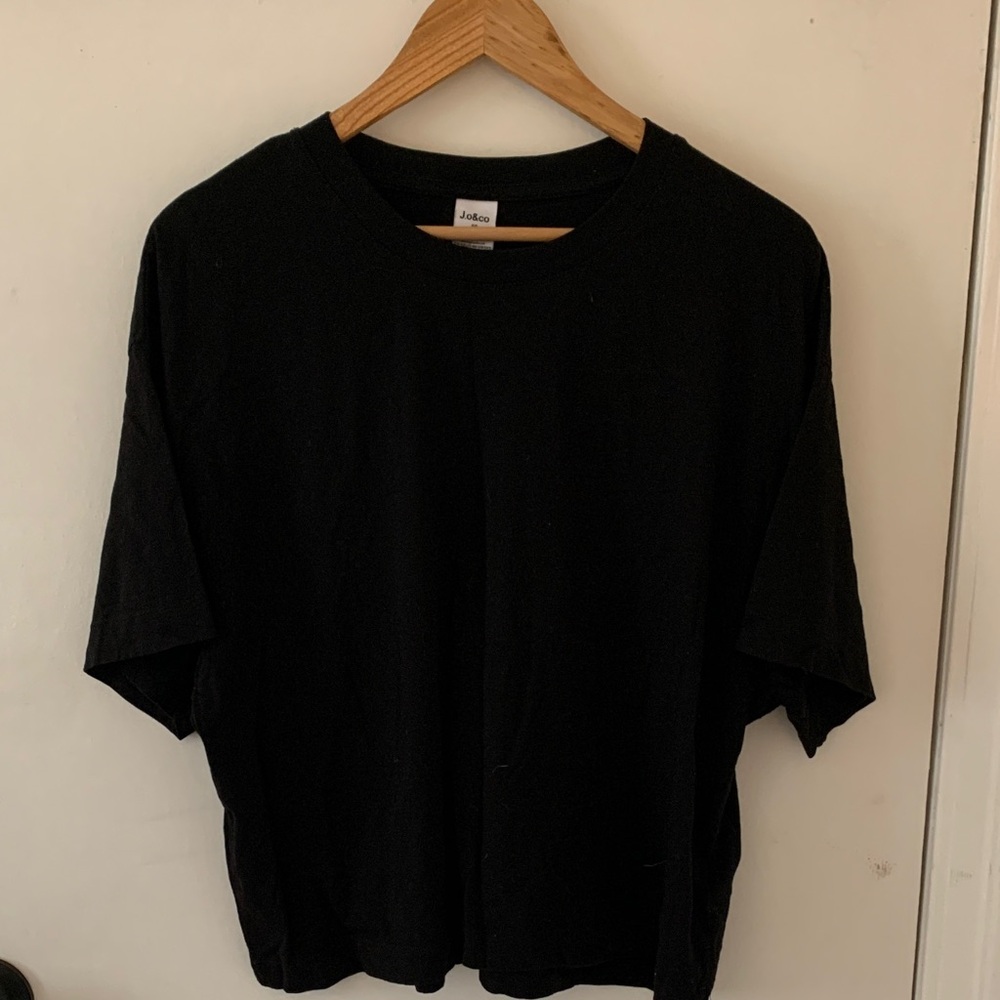 Simple boxy black tee